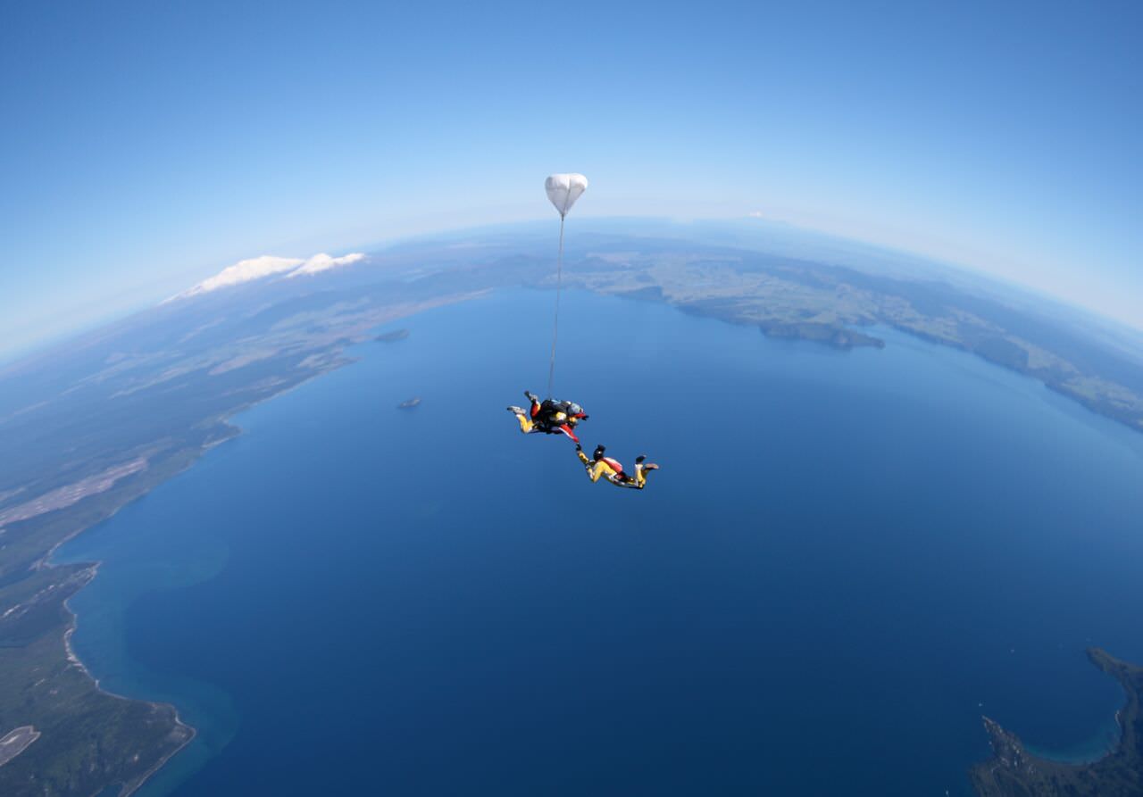 10 Amazing Skydiving Spots in Australia & New Zealand