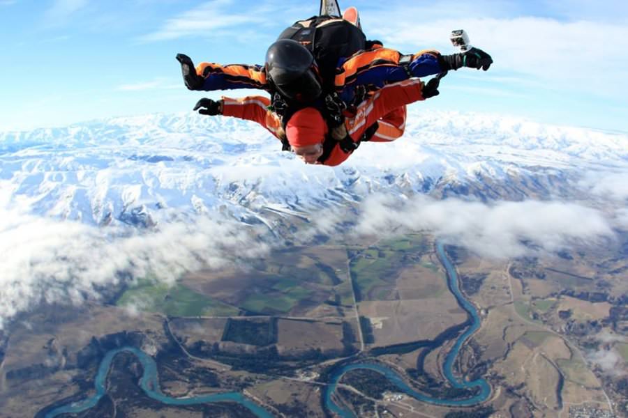 10 Amazing Skydiving Spots in Australia & New Zealand