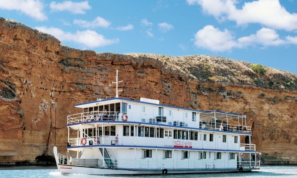Three level paddle steamer boat cruises the Murray River