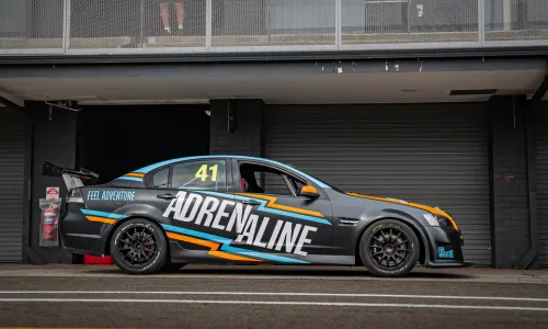 V8 Driving Experiences
