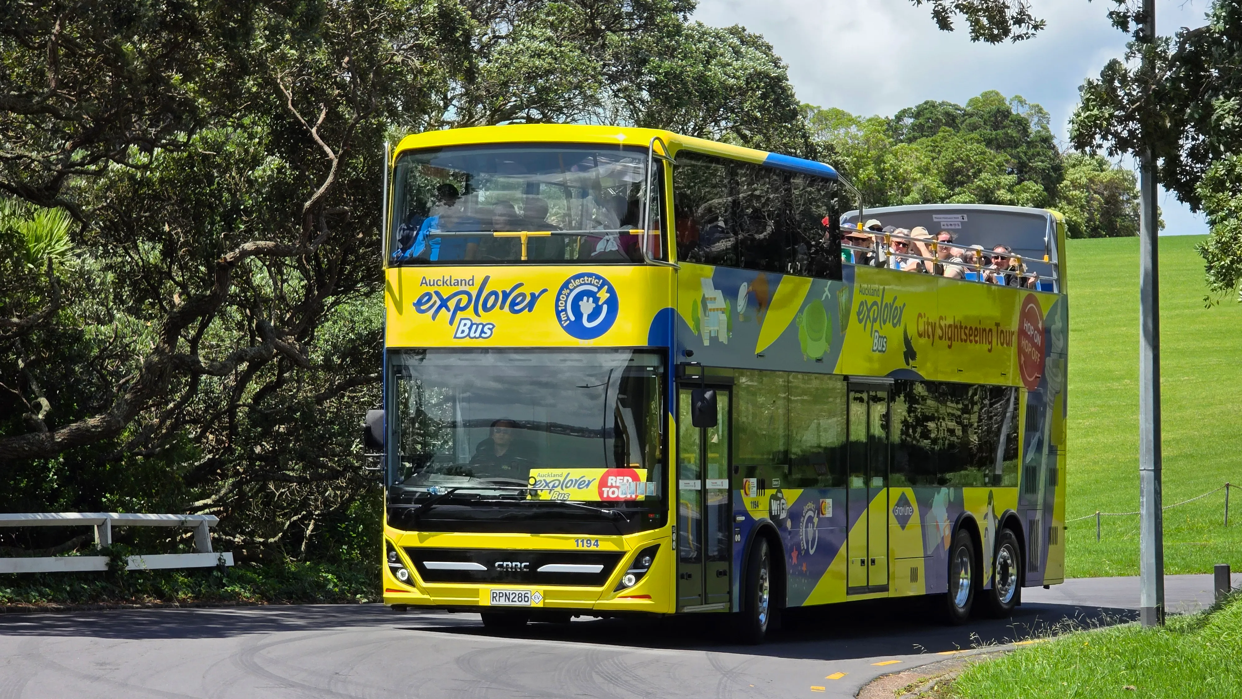 Auckland Hop On Hop Off Explorer Tour - Book Now | Experience Oz-5