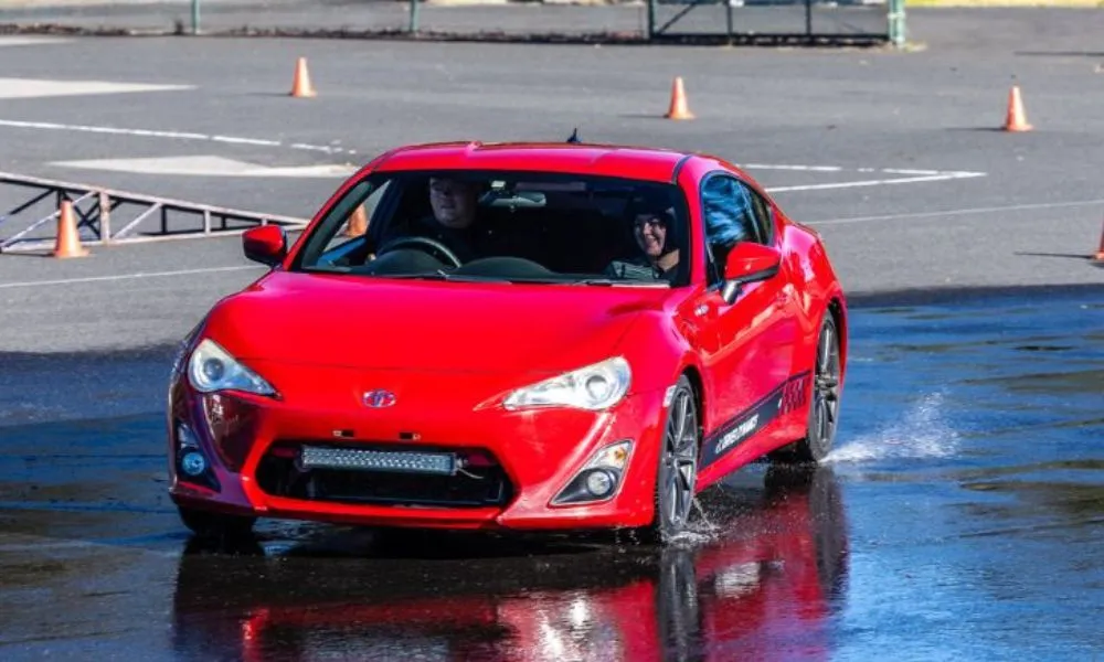 Melbourne Stunt Driving Experience - 90 Minutes | Experience Oz-5