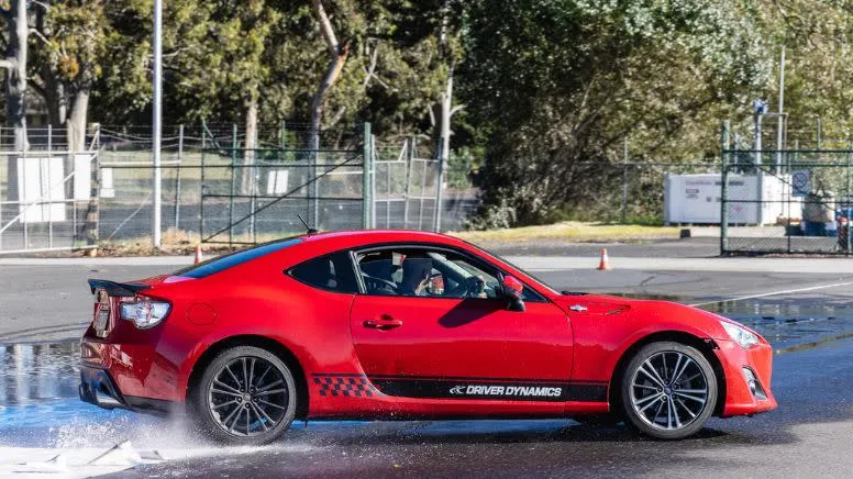 Melbourne Stunt Driving Experience - 90 Minutes | Experience Oz-1