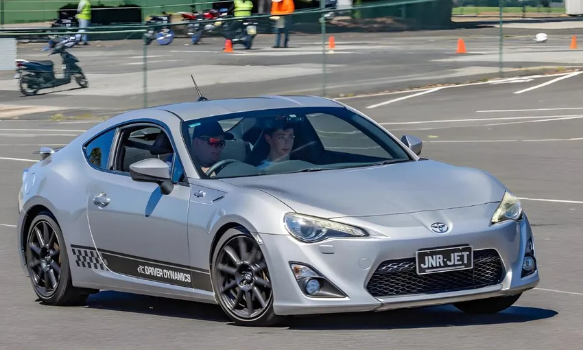 Melbourne Wild Ride Experience | Experience Oz
