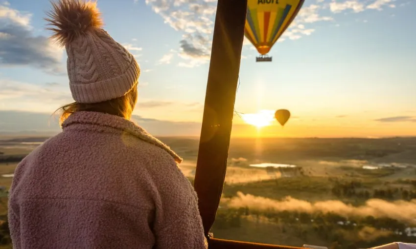 Hunter Valley Hot Air Balloon with Peterson House Breakfast | Experience Oz