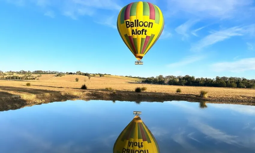 Hunter Valley Hot Air Balloon with Peterson House Breakfast | Experience Oz
