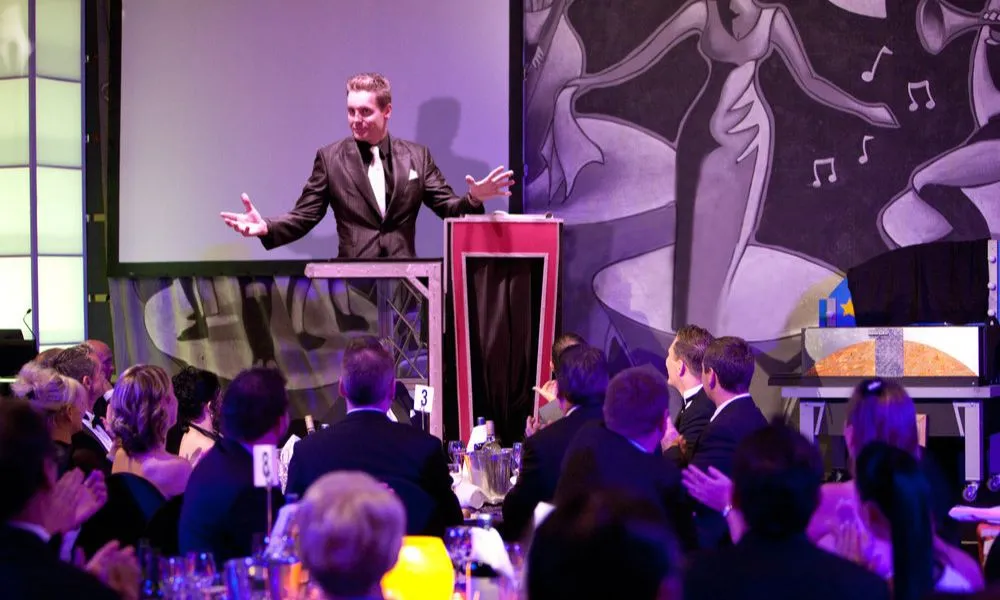 Gold Coast Illusions Magic Show | Experience Oz-3