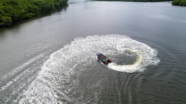 Jet Boat Ride Cairns 35 Minutes