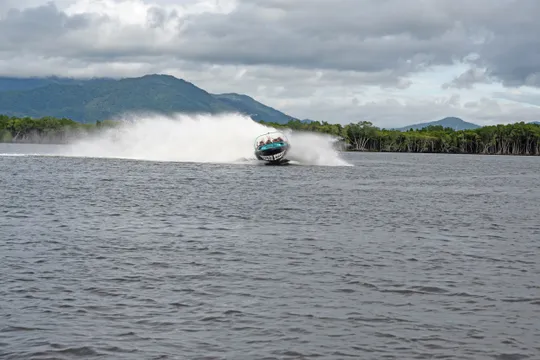 Jet Boat Ride Cairns 35 Minutes