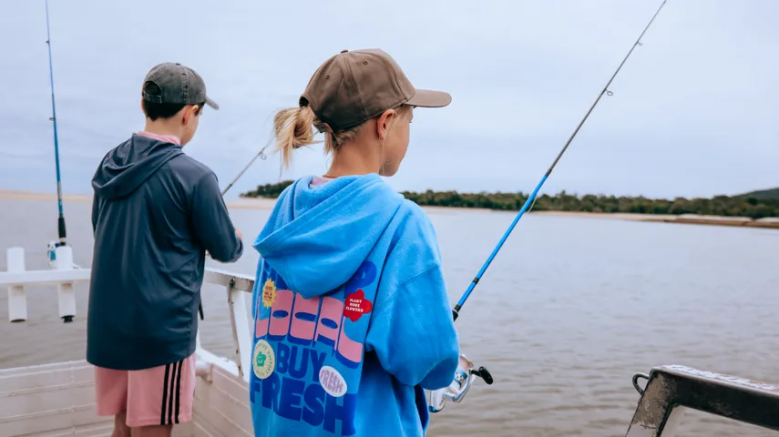 Noosa Fishing & Crab Tours Sunshine Coast | Experience Oz