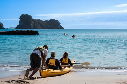 Cathedral Cove Kayaking Tour