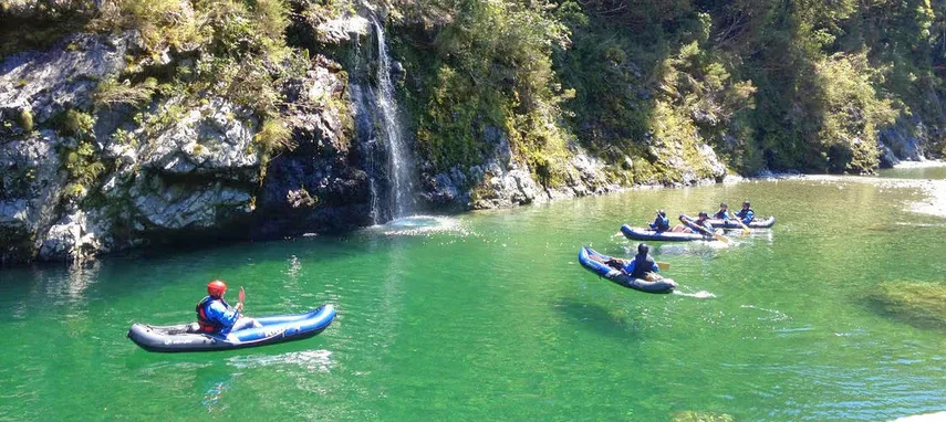 Hobbit Kayaking Tours Marlborough NZ | Experience Oz + NZ