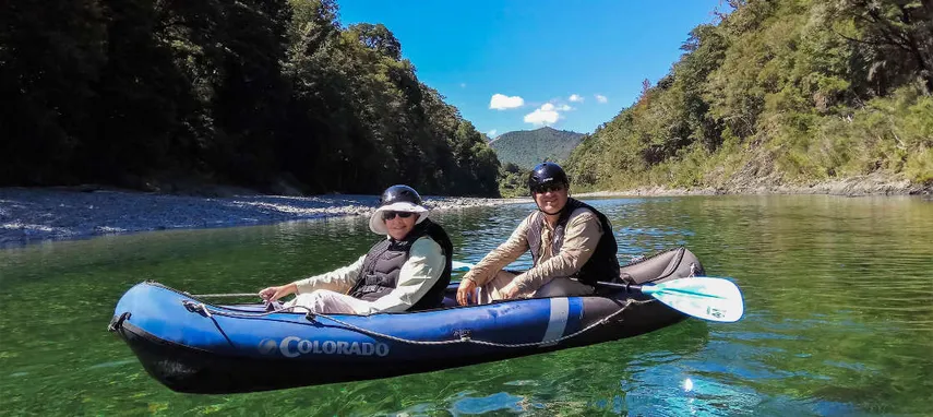 Hobbit Kayaking Tours Marlborough NZ | Experience Oz + NZ