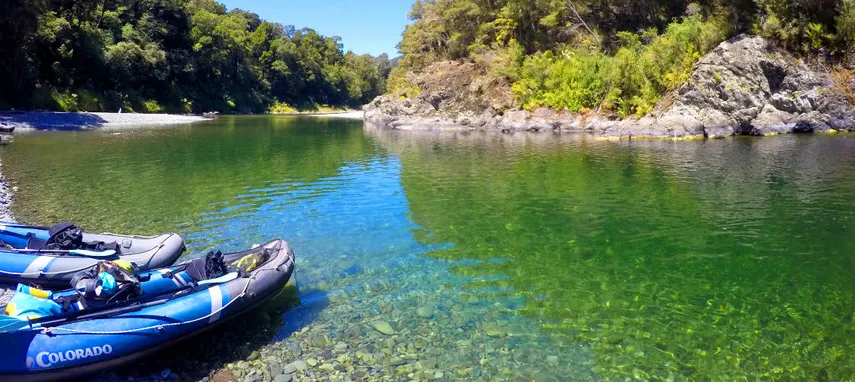 Hobbit Kayaking Tours Marlborough NZ | Experience Oz + NZ