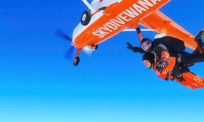 Skydive Wanaka 15,000ft | Experience Oz