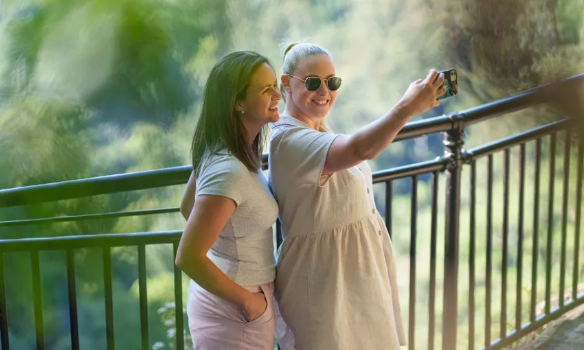 Gold Coast Natural Arch and Springbrook Tour | Experience Oz