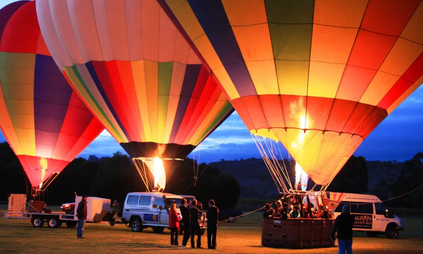 Barossa Valley Balloon Ride with Breakfast | Experience Oz