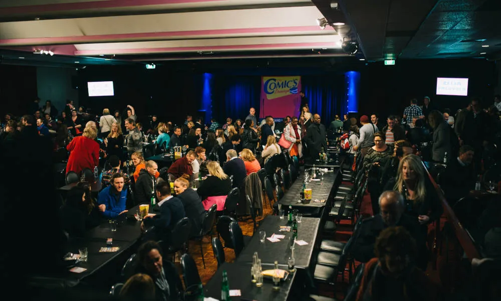 Comics Lounge Comedy Show | Experience Oz-2