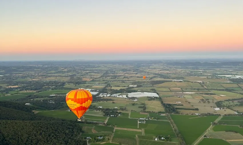 Hot Air Balloon Rides Yarra Valley - Book Now | Experience Oz