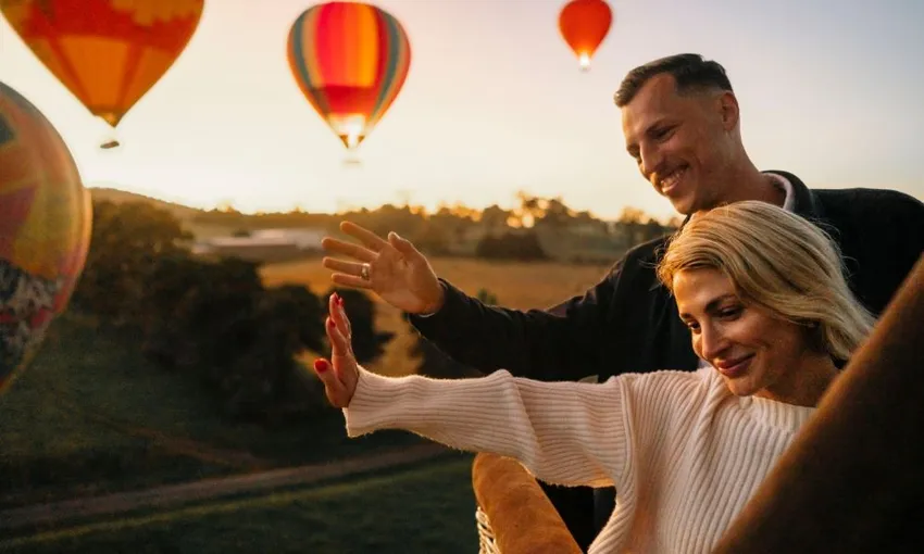 Hot Air Balloon Rides Yarra Valley - Book Now | Experience Oz