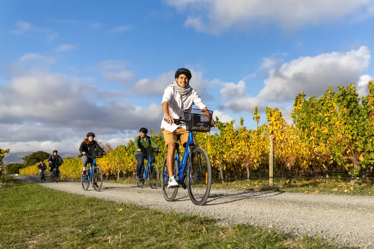 Half Day Guided & Half Day Unguided Bike Wine Tour | Experience Oz + NZ