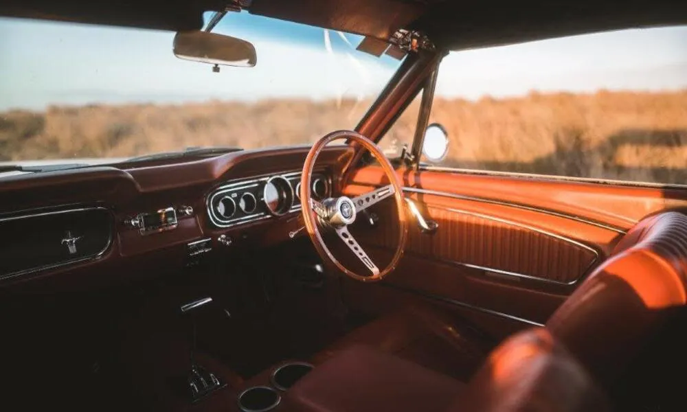 1965 White Convertible Mustang Chauffeur | Experience Oz-2