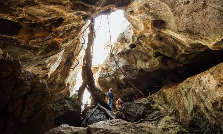 Capricorn Cave Explorer Tour - 90 Minutes | Experience Oz