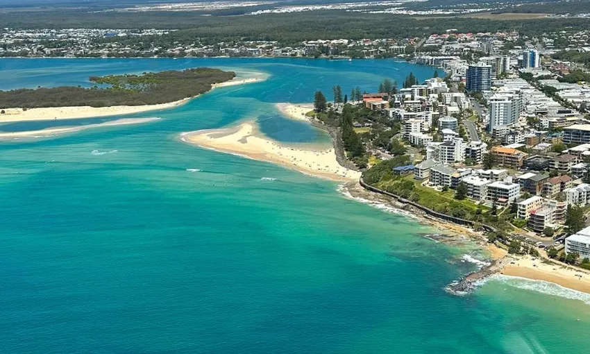 Sunshine Coast Helicopter Flight from Caloundra | Experience Oz