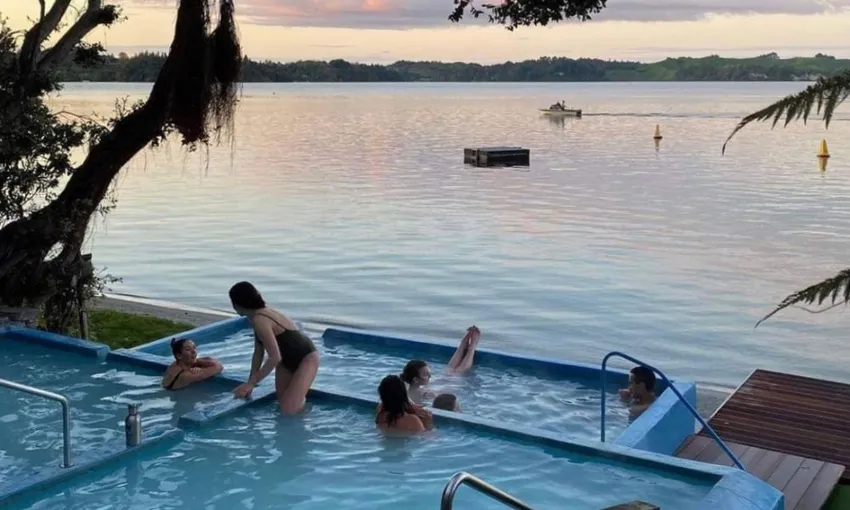 Okere Zip Line and Lake Rotoiti Hotpool Combo | Experience Oz