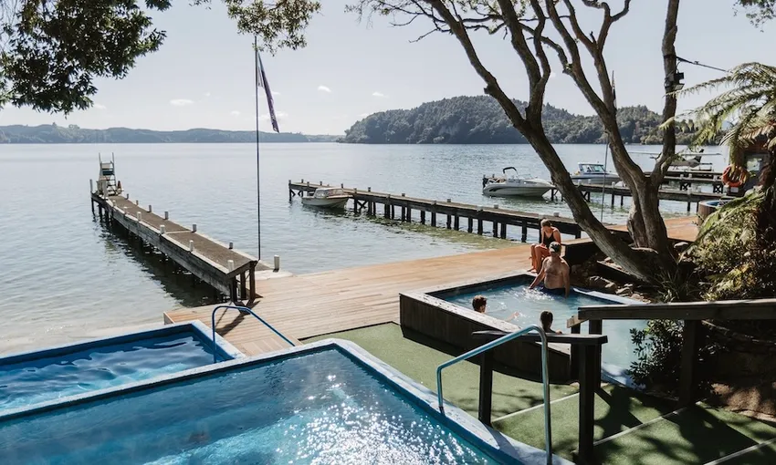 Okere Zip Line and Lake Rotoiti Hotpool Combo | Experience Oz