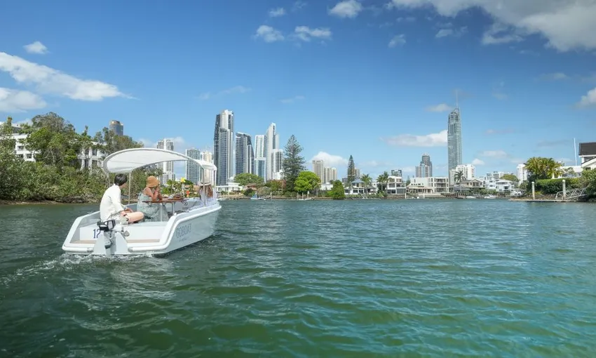 Gold Coast Electric Picnic Boat Hire - 1 Hour | Experience Oz