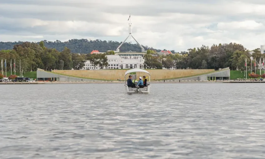 Canberra Electric Picnic Boat Hire - 1 Hour | Experience Oz