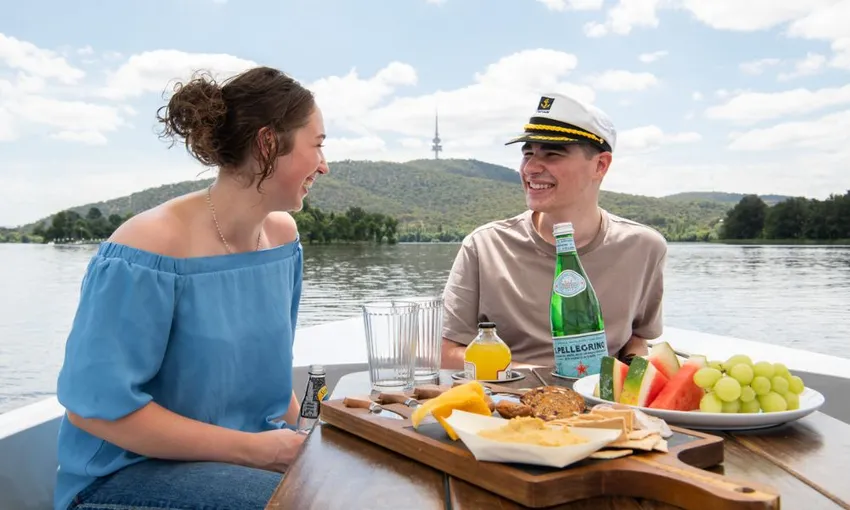 Canberra Electric Picnic Boat Hire - 1 Hour | Experience Oz