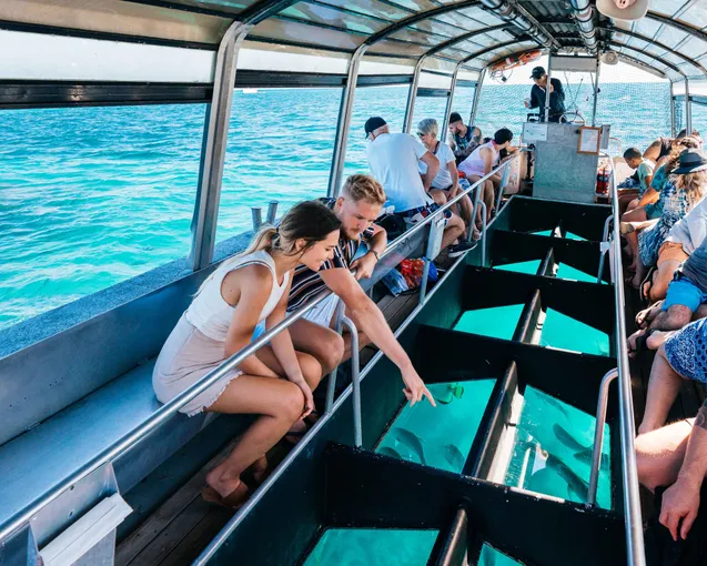 Cairns to Green Island Day Trip | Experience Oz