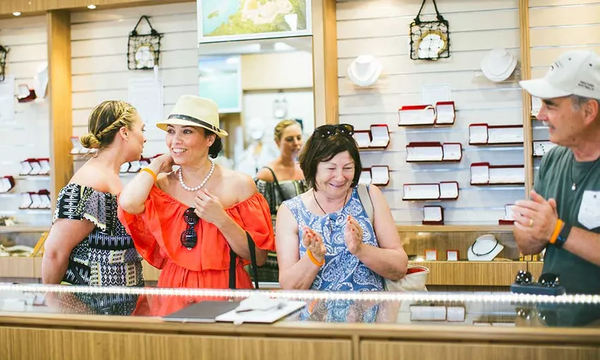 Willie Creek Pearl Farm Tour from Broome - Buy Now | Experience Oz