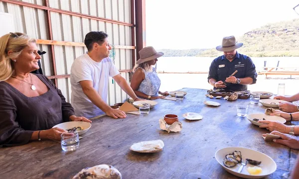Hawkesbury River Cruise and Oyster Tasting - 90 Minutes