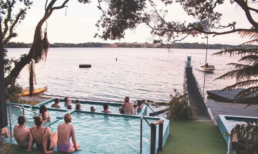 Rotorua Daytime Scenic Lake Rotoiti Kayak Tour | Experience Oz