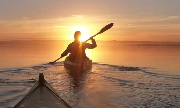 Coorong Sunset Kayaking Tour with Picnic - 3 Hours