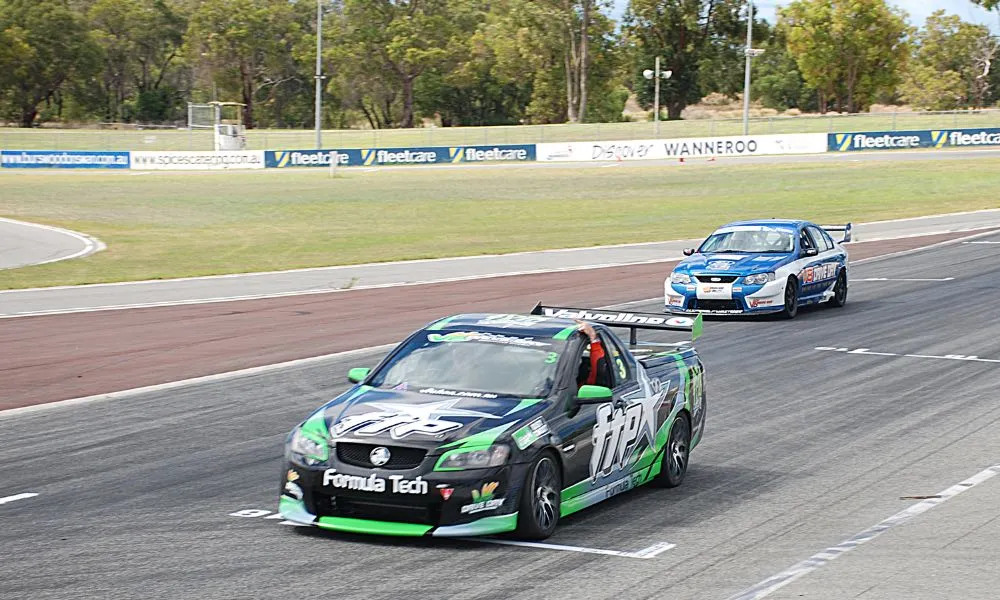 Perth V8 Car Hot Laps - 3 Laps - Book Now | Experience Oz-4