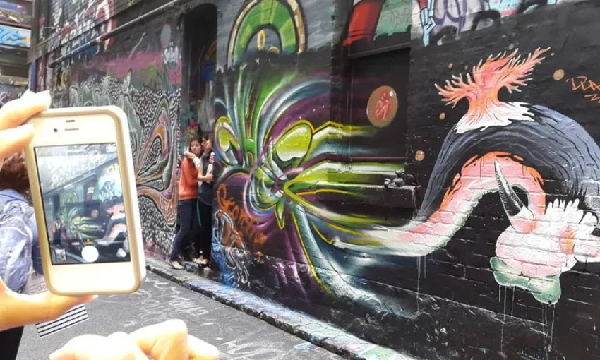 Melbourne Hidden Lanes & Arcades Walk - 3 Hours | Experience Oz