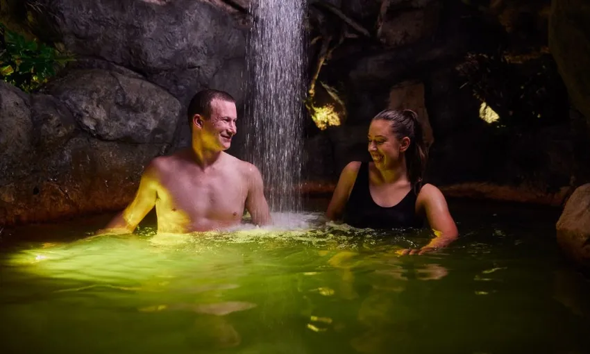 Deep Blue Hot Springs Sanctuary - Book Now | Experience Oz