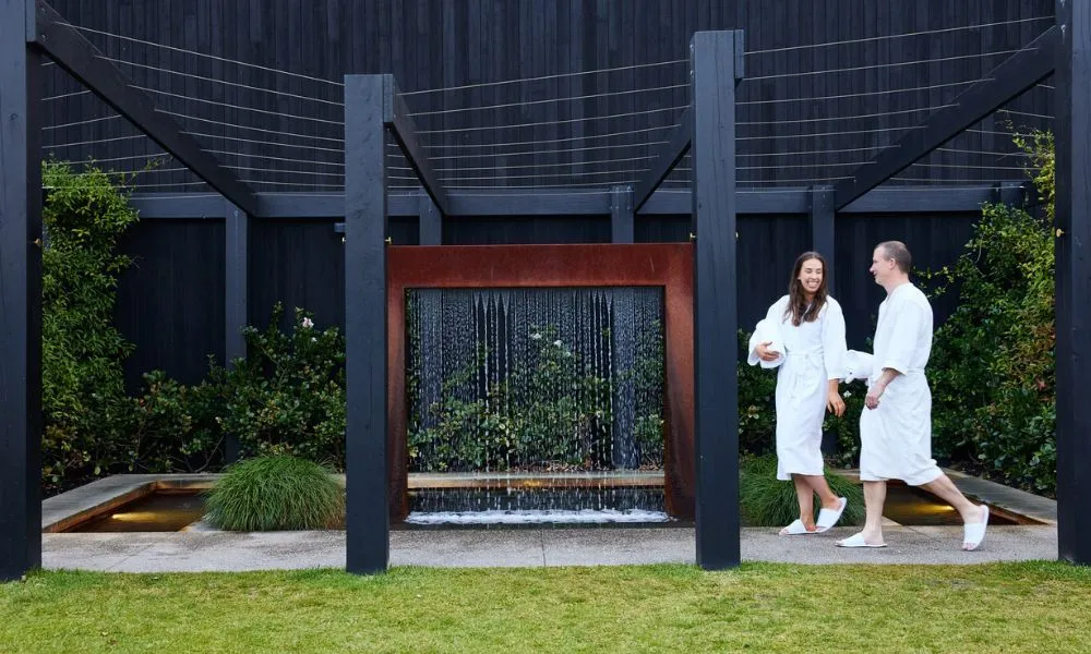 Deep Blue Hot Springs Sanctuary - Book Now | Experience Oz-1