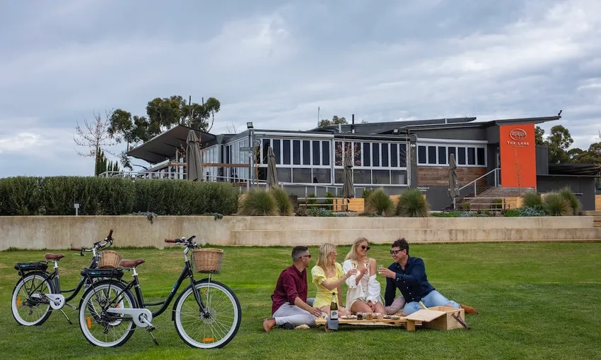 Hahndorf Guided Food and Wine E-Bike Tour | Experience Oz