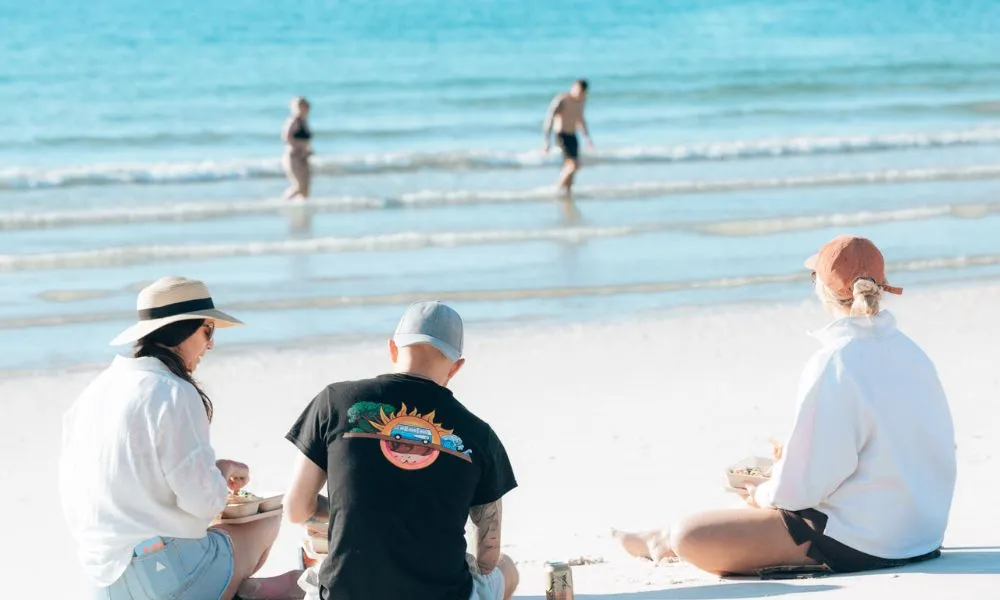 Hervey Bay Whale Watching and Fraser Island Beach Tour | Experience Oz-4