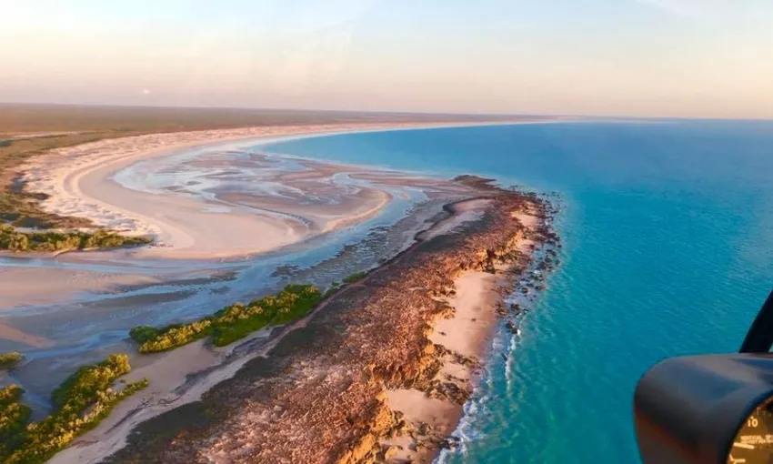 Broome Creek & Coast Scenic Helicopter Flight | Experience Oz