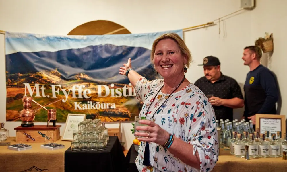 Mt Fyffe Helicopter Flight with Gin Tasting & Grazing Platter | Experience Oz-3