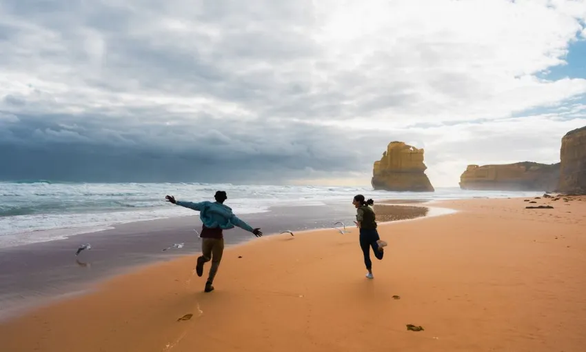 Explore Great Ocean Road & 12 Apostles with Melbourne Transfers | Experience Oz