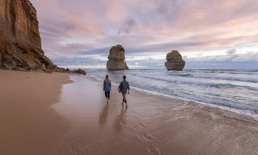 Explore Great Ocean Road & 12 Apostles with Melbourne Transfers | Experience Oz