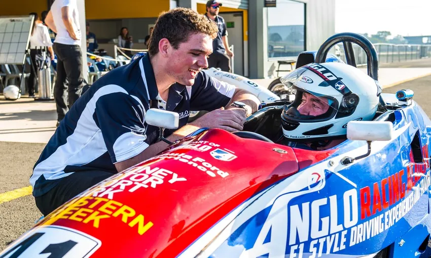 F1 Style Race Car Driving Experience - 5 Laps | Experience Oz