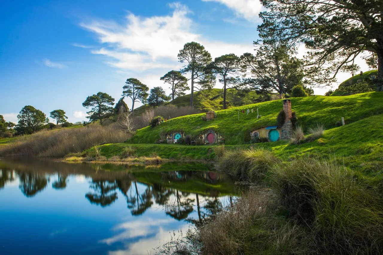 Hobbiton Movie Set Signature Tour Departing Auckland | Experience Oz-9